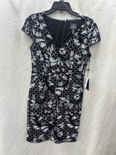ADRIANNA PAPELL DRESS/NEW WITH TAG/SIZE 6/LENGTH 37'/RETAIL$169/BLACK SILVER