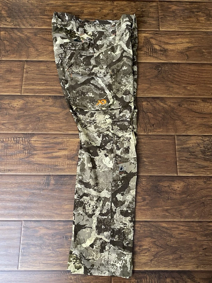 First Lite Obsidian Mens Hunting Camo Cargo Stretch Pants Size M - Image 4 of 4