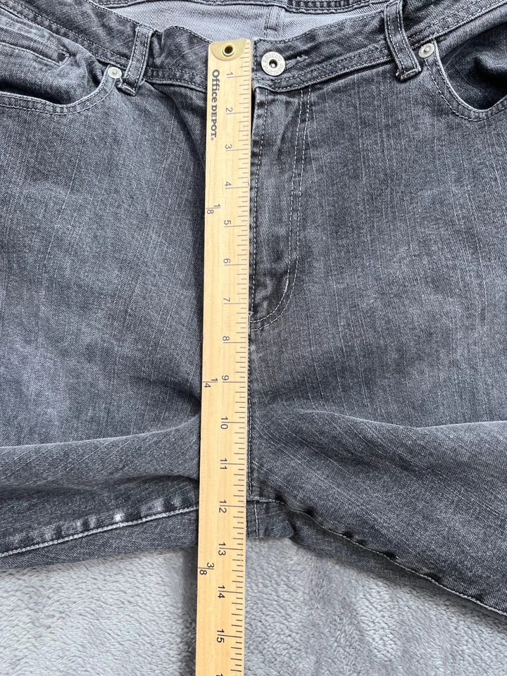 Chico's Jeans Womens 3.5/18 (36x31) Gray Platinum Straight Leg Stretch Denim - Image 4 of 4