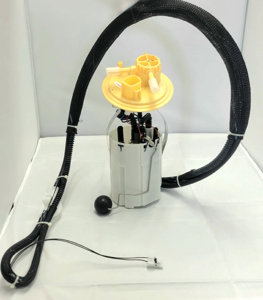 Módulo de bomba de combustible Bosch 1582980137 para Volvo S60 S80 V70 XC70 XC90 2003-2007 Foto 2 de 4