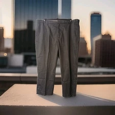 NWT Botany 500 Men Straight Pleated Pants Gray Lines Size 48S Inseam 27 Inches