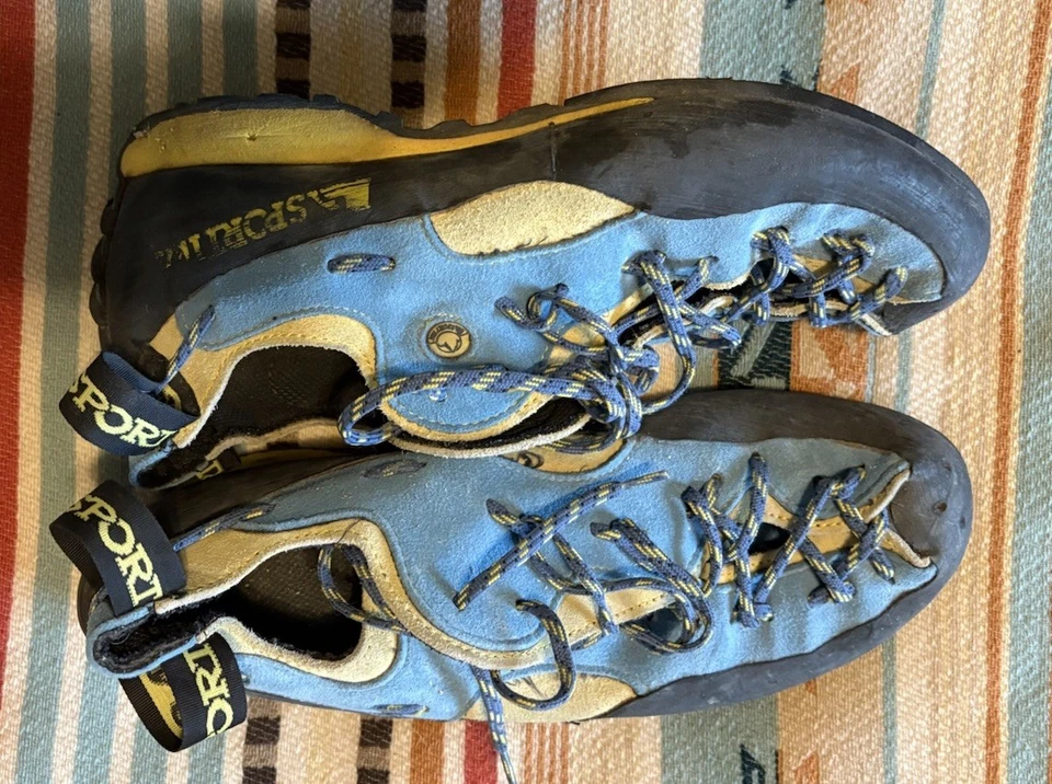 Vintage La Sportiva Ridge Route Climbing Shoes. Men’s Size 43.US 10. Blue/yellow - Image 2 of 4