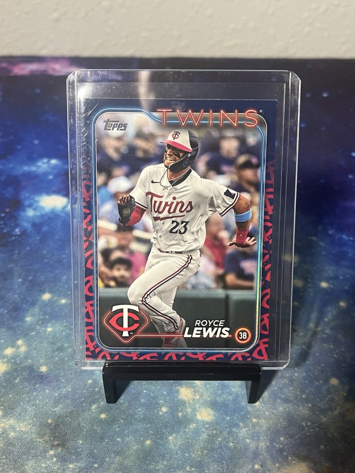2024 Topps Series 1 - Royce Lewis #208 Team Color Border SSP Case hit