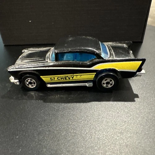 Hot Wheels 1976 '57 Chevy Blackwall Vintage Car