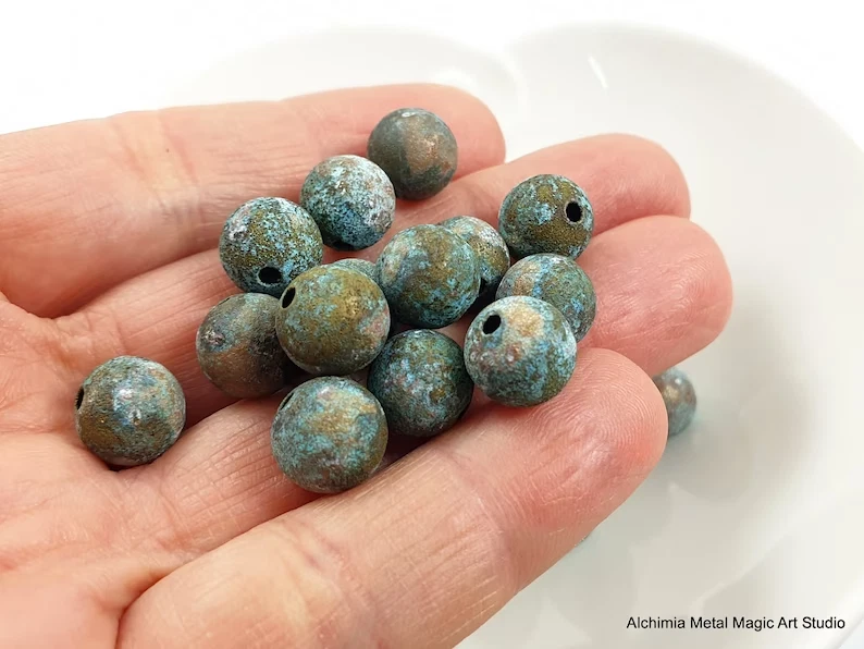 20 piezas Texturizado Redondo Hueco Latón Cuentas Turquesa Vintage Pátina Espaciador Bola 367 Foto 2 de 3