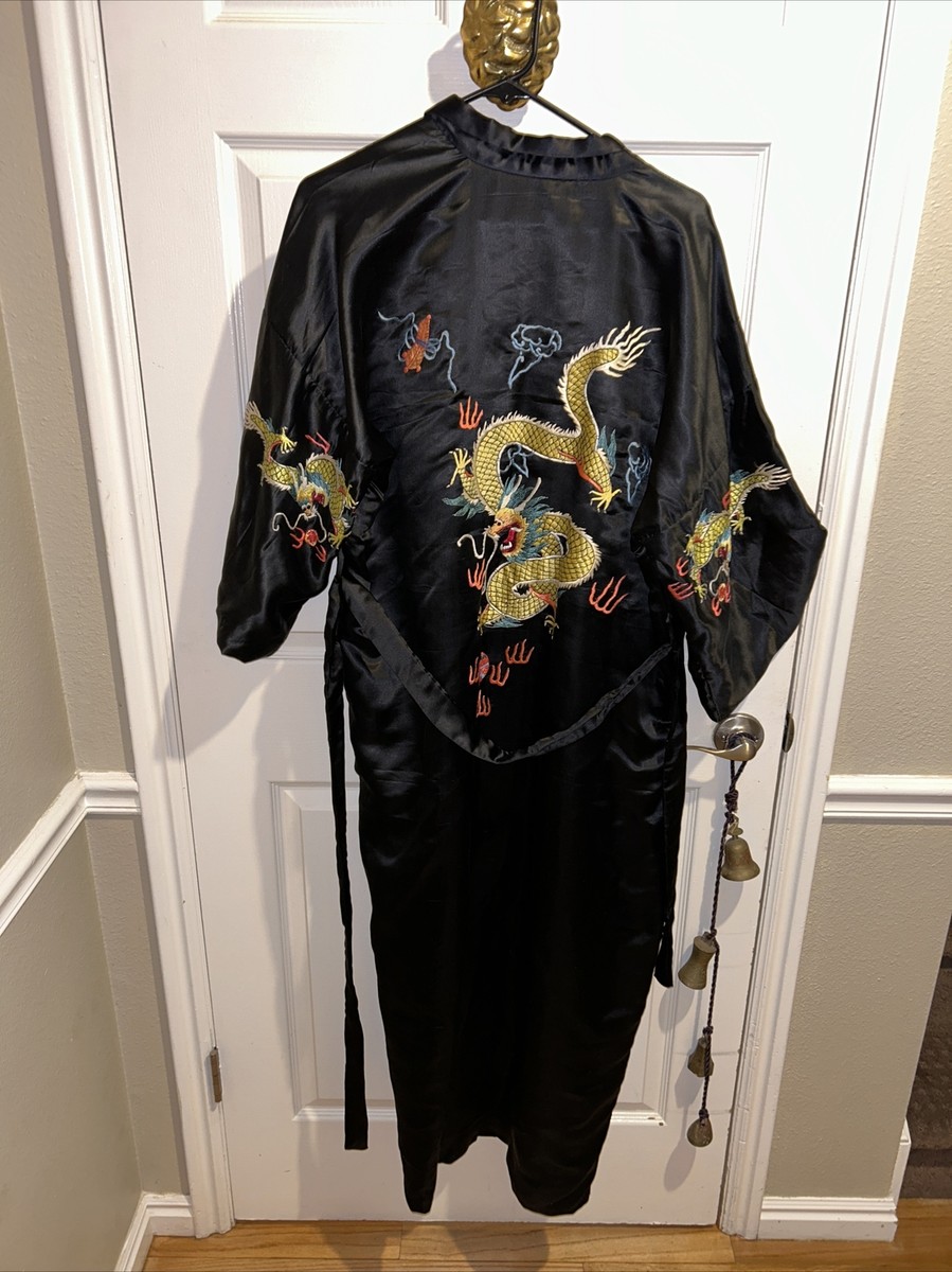 Vintage 60s/70s Black Chinese Pure Silk Embroidered Dragon Vintage 60s/70s Black Chinese Pure Silk Embroidered Dragon
