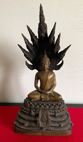 Rare Large Bronze Buddha on a Naga - Thailand - Picture 16 of 16