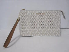 Michael Kors Vanilla MD Gusset Zip Leather Clutch Wallet Wristlet