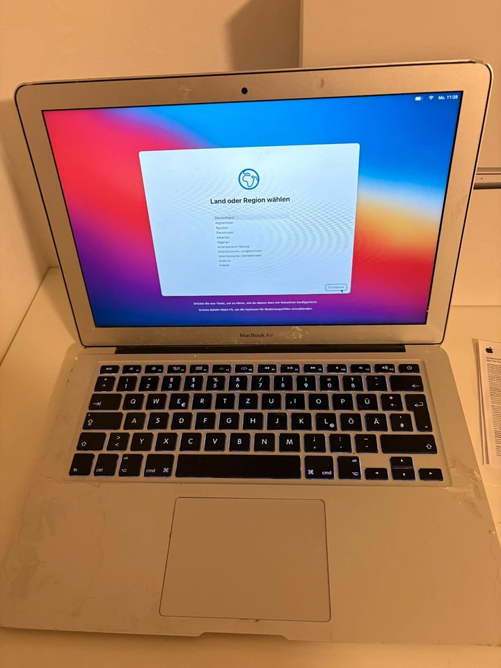 Apple MacBook Air - A1466 - 13,3 Zoll - 4GB  - (Anfang 2014) - Bild 2 von 4
