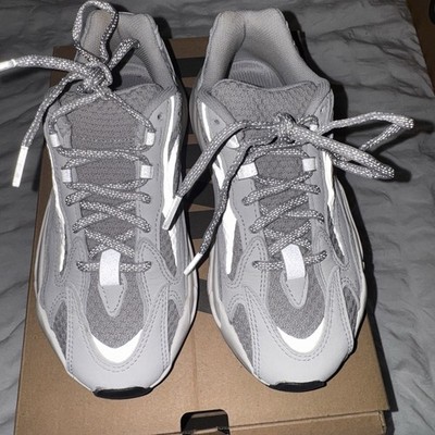 adidas Yeezy Boost 700 V2 Static (Kids) Gray/White/Black US 5 EF2829