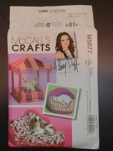 Uncut! M5677 MCCALL'S PET BEDS (Cats & Sm Dogs) Hilary Duff CUTE  COZY PROJECTS!