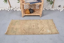 Decorative Rug, 1.4x3.4 ft Beige Check Pattern