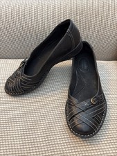 Clarks Bendables Black Loafers Women  s 6 EUC buckle