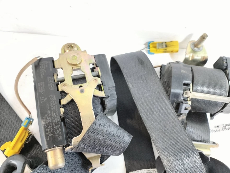 CINTURA SICUREZZA COPPIA Jeep Cherokee KJ 2004 Foto 3 de 4