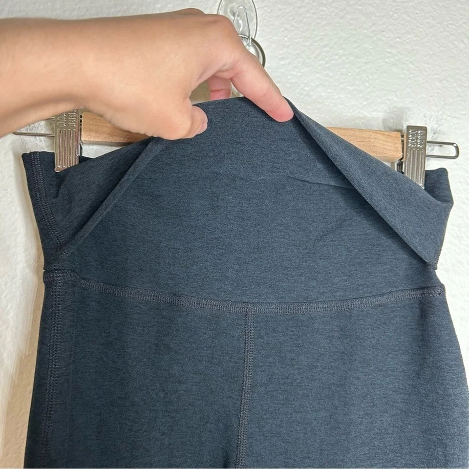 Beyond Yoga foldover flare leggings small - Image 3 of 4