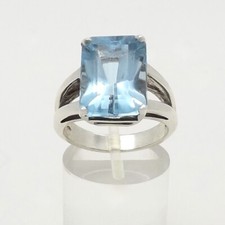 Sterling Silver Sky Blue Topaz 11ct December Birthstone Solitaire Ring