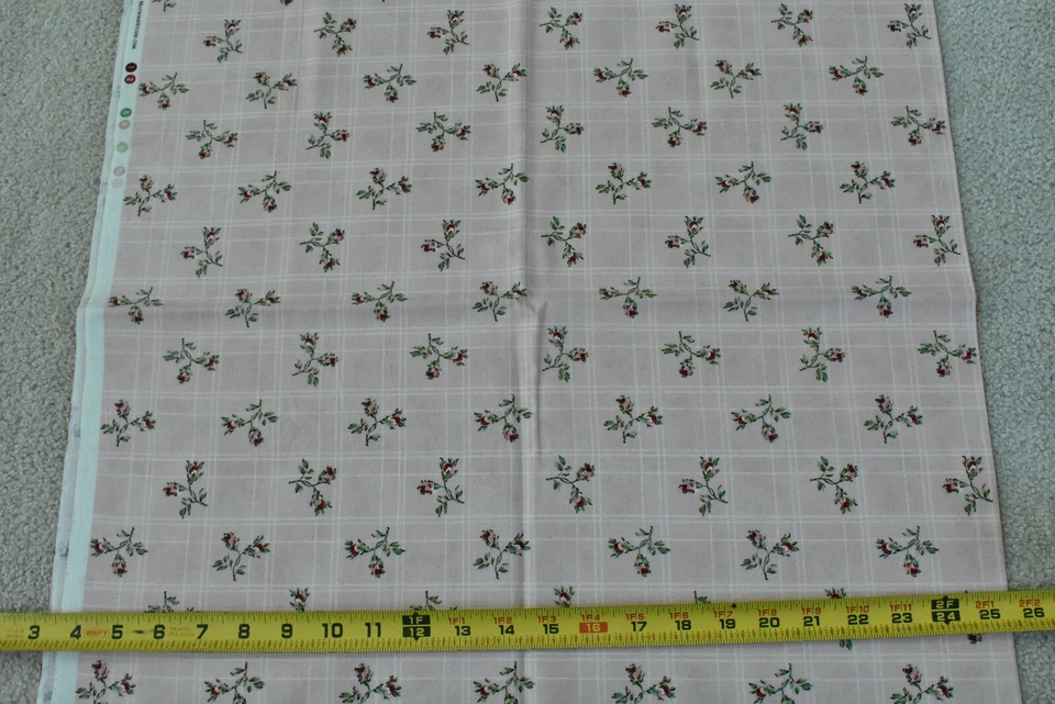 29" Long, Red Pink Green Floral Pink, Maywood/Willowberry/Cottage Romance, P4952 - Image 3 of 4