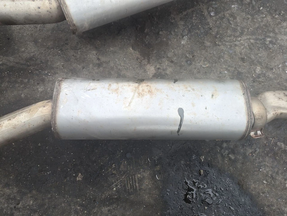 Silenciador de escape Mercedes Benz S550 2014 2015 2016 2017  Foto 4 de 4