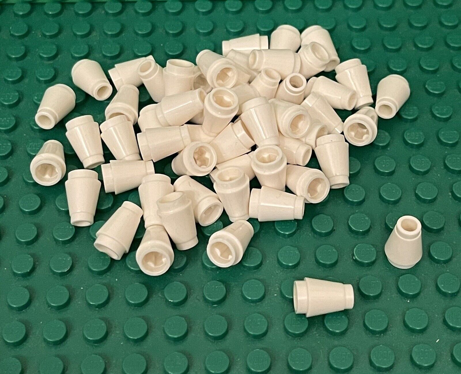 Lego 100 Pieces White 1x2 Cone W/ Top Groove /City Mini Figures Building #4589b