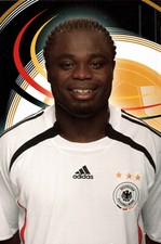 Gerald Asamoah, Fotokarte Autogramm gedruckt Nationalmannschaft 2006 (2628A26)