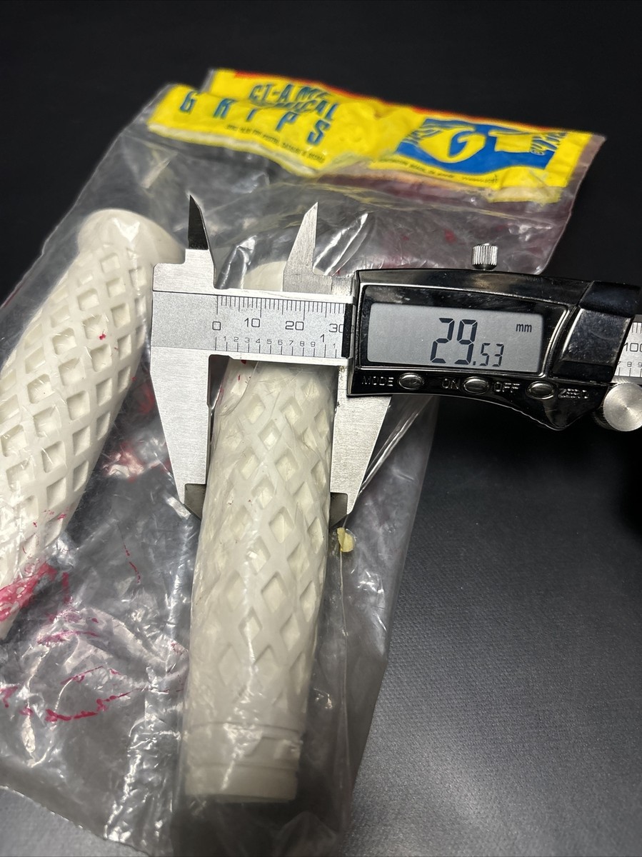 Poignées BMX GT Anatomical White - Old School, FREESTYLE, VERTIGO, DYNO PERFORMER (neuves)
