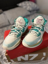 KYRIE INFINITY taglia 9,5 CZ0204 002