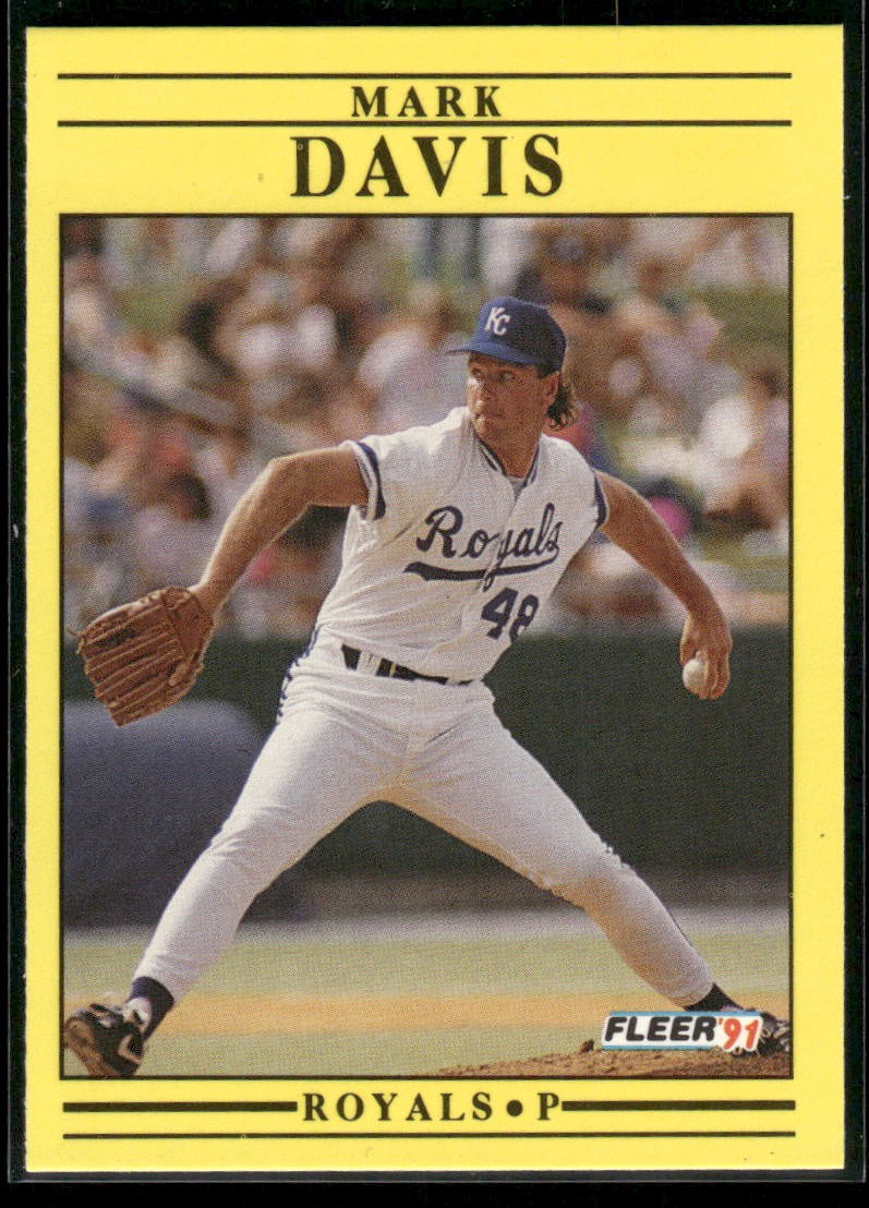 1991 Fleer 555 Mark Davis Wax/Cello version First stat grouping is two lines