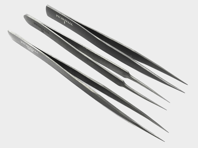 Fine Curved Non-Magnetic Tweezers