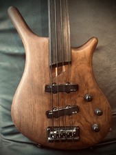 Vesta Warwick Copy Thumb Bass Fretless