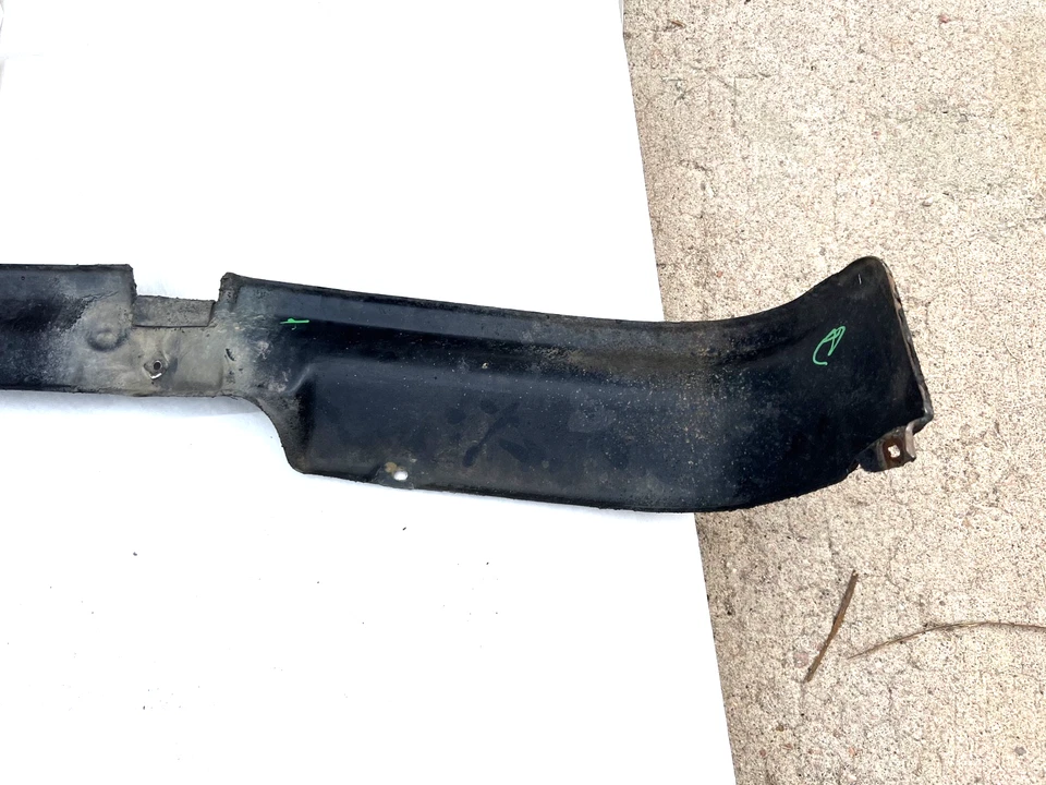 METAL 1986 - 1989 TOYOTA TRUCK - 4RUNNER VALANCE ***OEM*** RHINO LINED - Image 4 of 4