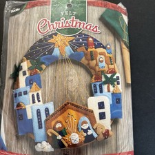 Bucilla Felt Christmas Town of Bethlehem Wreath Felt Applique Stitch Kit 86734