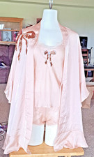 Lingerie SET Victoria  s Secret Georgette Flounce Robe Sequin Bow Cami, Shorts XS