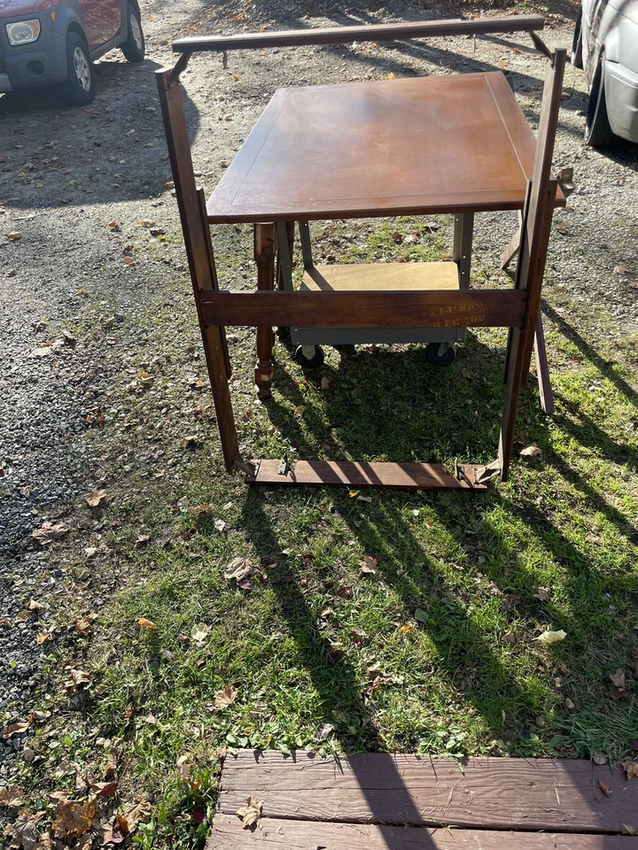 Old meeting house Dining Room Table - Image 4 of 4