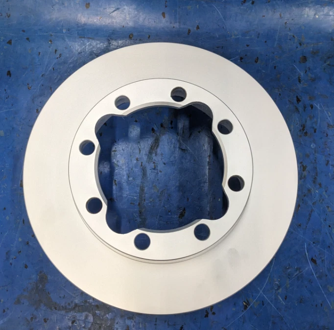 Rotor de freno de disco delantero ventilado Bosch QuietCast Premium 16010161 Foto 3 de 4