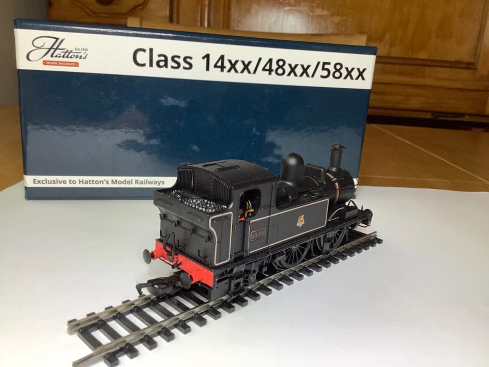 Hattons DJ Models H1409 BR Black Early Emblem 0-4-2 14xx Tank Loco 1470 - Image 4 of 4