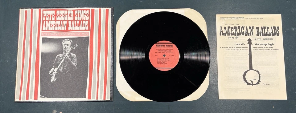 Vintage Pete Seeger 4 LP Lot - Includes Booklets - Arlo Guthrie - Folkways Foto 4 de 4