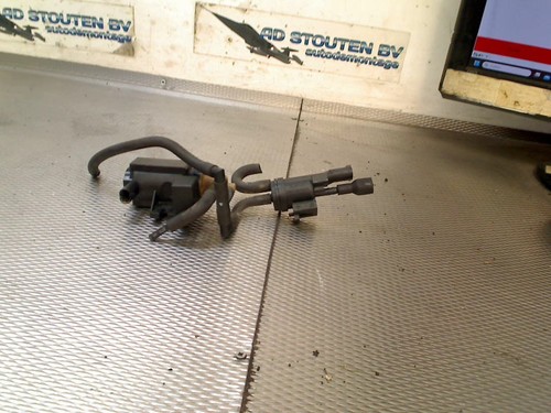 40AH 40AH Vakuum-Magnetventil Mercedes-Benz GLA (156.9) 2018 A0101531328