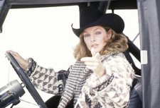 Priscilla Presley rompe de filmar el piloto del nuevo ABC tel- Foto antigua-86