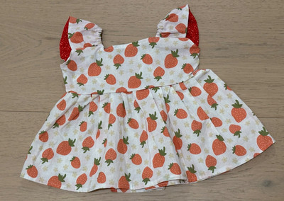 Baby top with strawberry print Baby Peplum Top 12-18 month baby tops Skirt tops