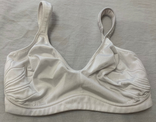 Bali Womens Comfort Revolution Modern Seamless Hi-Cut Panty