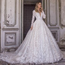 Luxury A-Line Wedding Dress V-Neck Long Sleeves Lace Applique Beaded Bridal Gown
