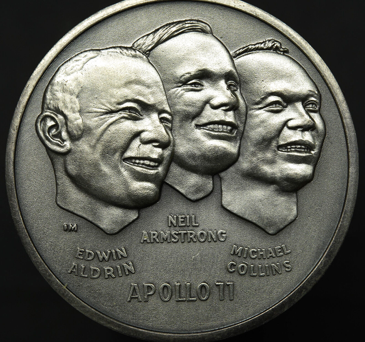 1969 Apollo 11 US Space Program NASA Armstrong 1oz 999 FINE Silver