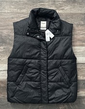 ABERCROMBIE FITCH Men s Large Solid Black Puf...