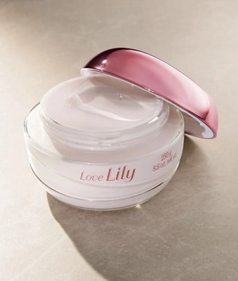Boticario Love Lily - Creme Acetinado Hidratante Corporal 250g