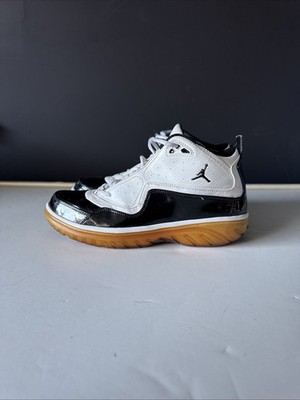 Jordan Elements White Black Size 7y NIB