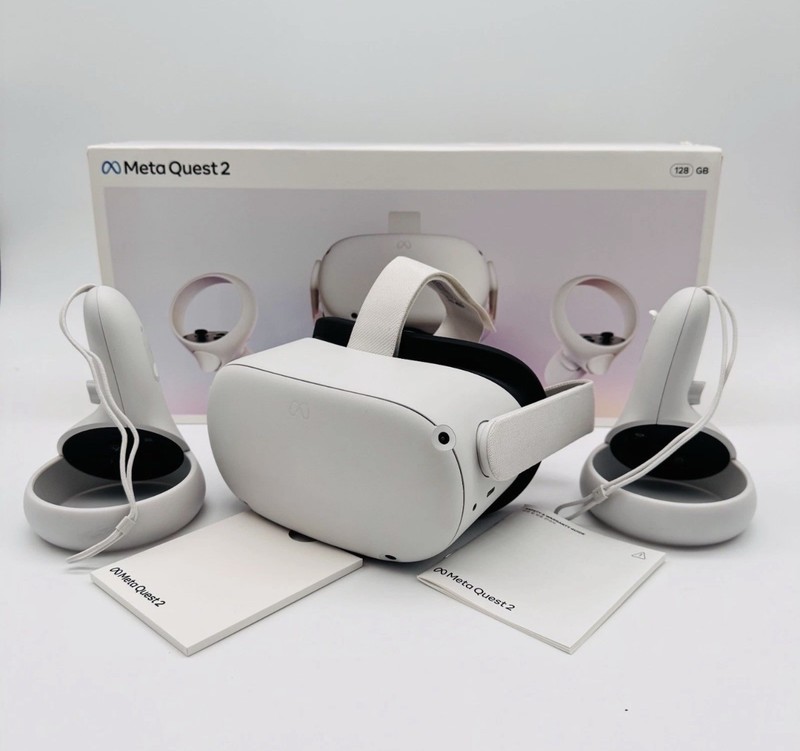 Meta Oculus Quest 2 64GB VR Headset | Boxed, Barely Used | Controllers & Charger