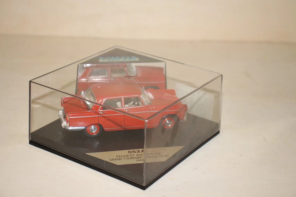 Miniature Vitesse 1/43 - Peugeot 404 Berline Noire 1962 - CEC VITESSE REF VL008