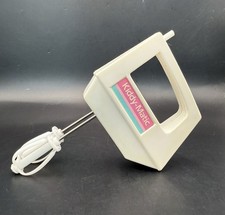 KIDDY-MATIC MINIATURE MIXER BEATERS VINTAGE 1980's CHILTON-GLOBE - Toy Kitchen