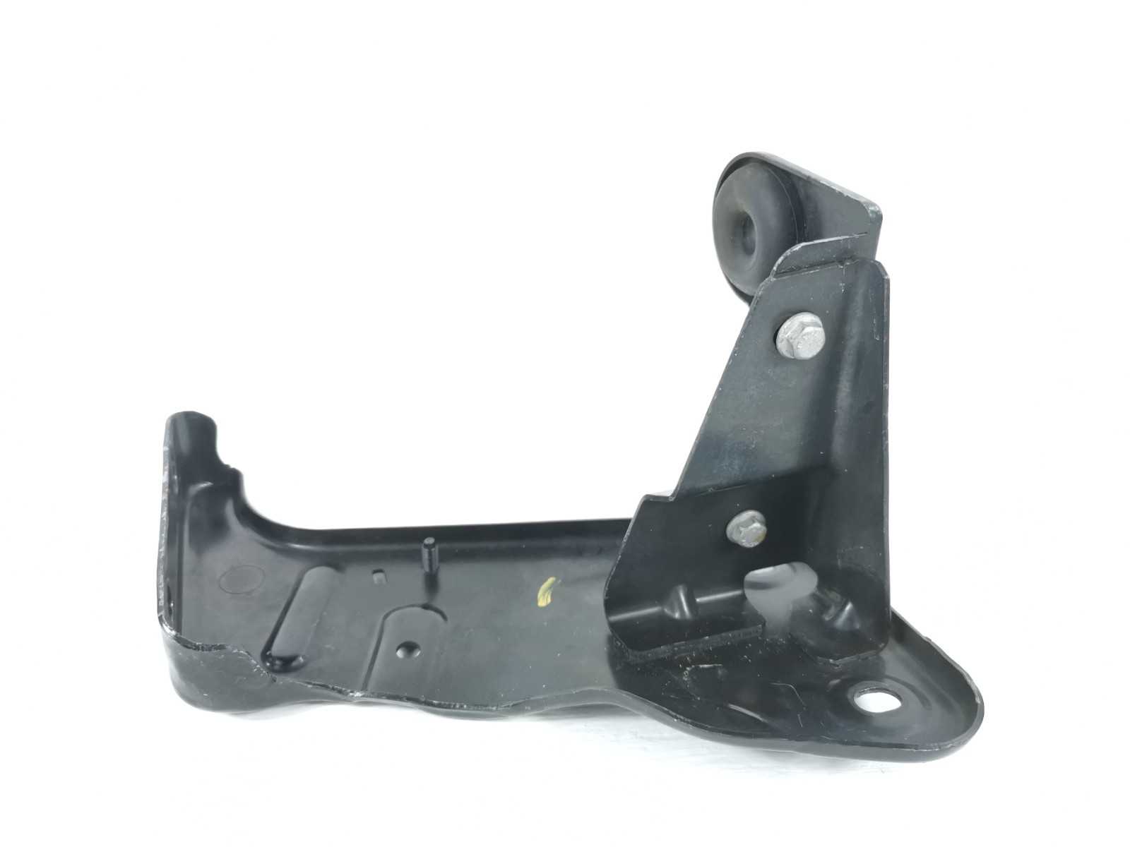Maserati Ghibli S AWD 3.0L Auto 2014 Left Side Radiator Mount Bracket Support