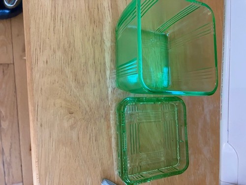 Vintage Uranium Hazel Atlas 4” X 4” Crisscross Green Refrigerator Dish w/Cover - Picture 4 of 5